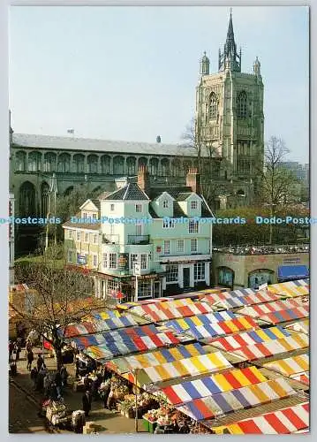 D325939 England. Norfolk. Norwich. Marktplatz und Kirche St. Peter Mancroft. J