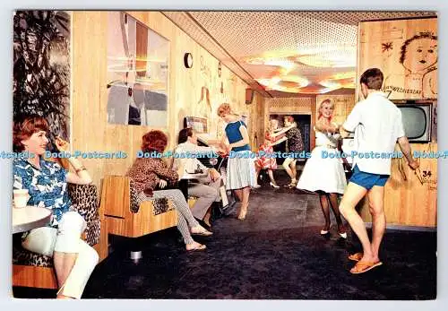 D334769 Canberra. P. und O. Orientlinien. The Pop Inn. J. Arthur Dixon. Newport.