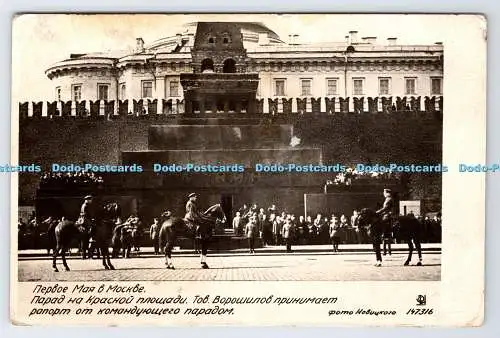 D33484 Erster Mai in Moskau. Parade auf dem Roten Platz. Genosse Woroschilow akzeptiert