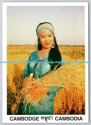 D329586 Grüße aus Kambodscha. Frau mit Garbenreis. Sok Sothy. Postkarte