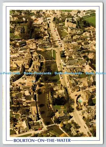 D329653 Gloucestershire. Die Cotswolds. Luftaufnahme von Bourton auf dem Wasser. C.