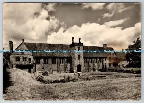 D332478 Hatfield House. Das alte Schloss. English Life. Derby
