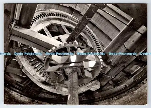 D335254 Reedham. Norfolk. Berney Arms Mill. Maschinen unter Kappe zeigen Windschaf