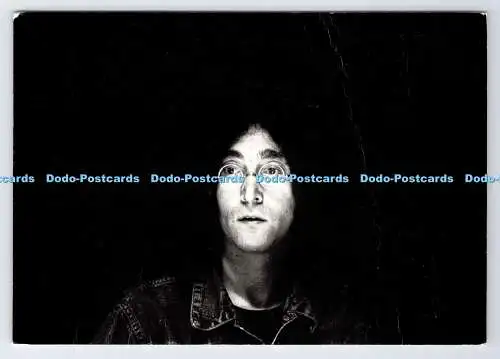 D335296 London. John Lennon. Linda McCartney. MPL Communications