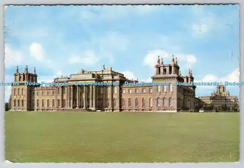 D332536 Blenheim Palace. Südfront. PM Surrey. 1967