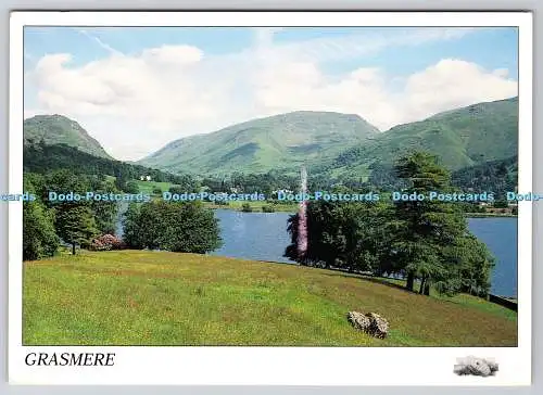 D332540 Grasmere. Blick auf den See. Millstone Karten. 2001