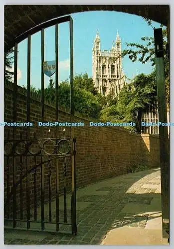D329915 Gloucester. Der Via Sacra folgend und Blick Richtung Dom Gl