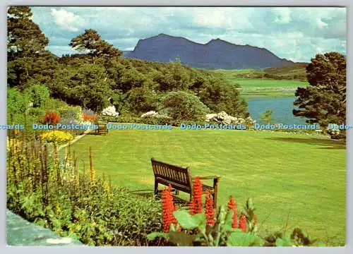 D332839 Inverewe. Beinn Airigh Charr vom Inverewe Garden aus gesehen. J. Arthur Dixo