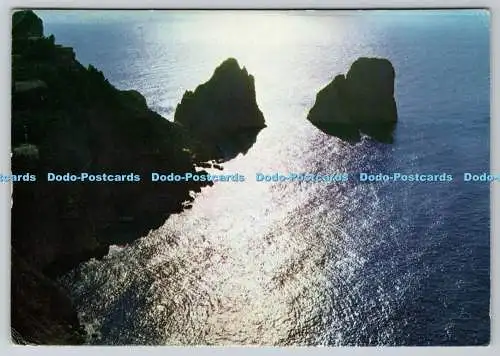 D332853 Capri. Die Faraglioni bei Vollmond. Alterocca Terni
