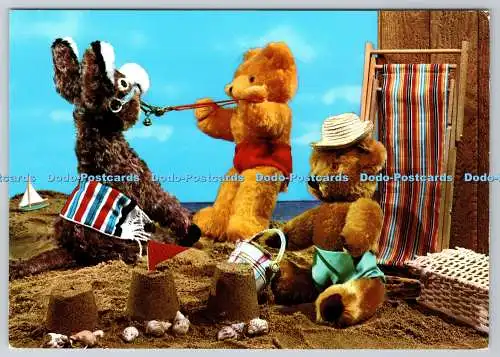 D327732 Teddybären und Spielzeug Esel. John Hinde Ltd. Redruth. Cornwall