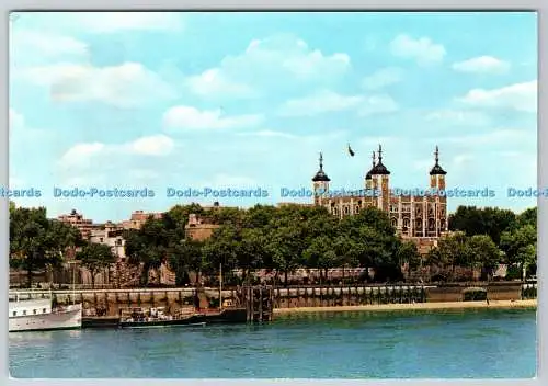 D327733 Tower of London. SM. W. H. Smith and Son Ltd. Giovanni Trimboli. PM London