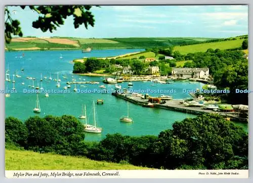 D333102 Cornwall. Mylor Pier und Steg. Mylor Bridge in der Nähe von Falmouth. John Hinde L