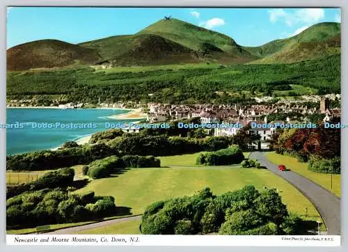 D333125 Co. Down. Newcastle und Mourne Mountains. John Hinde Ltd