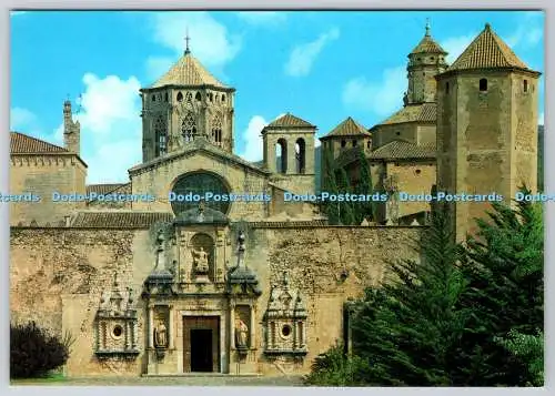 D333342 Reial Monestir de Poblet. Fassade der Kirche. Raymond