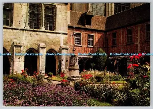 D333364 Beauvais. Kreuzgang der Kathedrale. XIV. und Kapitelsaal. XVI. Magier