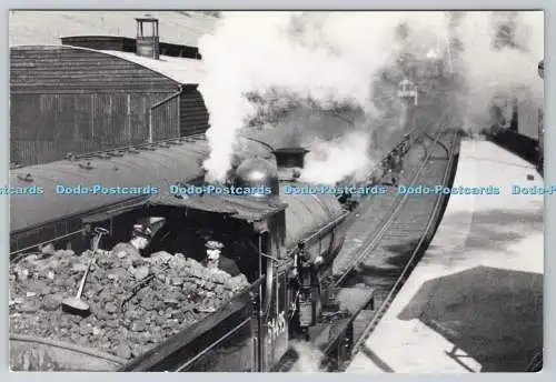 D328208 Motor Nr. 54495 in Helmsdale am 18. April 1961. Joanes Publications.