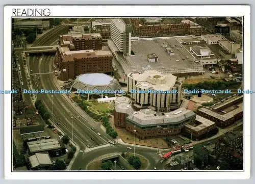 D331018 Lesung. Luftaufnahme des Stadtzentrums von Reading mit dem Sechseck. Mitte