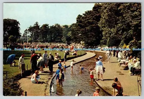 D331050 Bournemouth. Untere Gärten. Bandgehäuse und Bourne Stream. J. Arthur