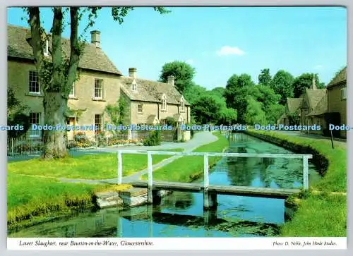 D328566 Gloucestershire. Cotswold Village. Lower Slaughter near Bourton on the W