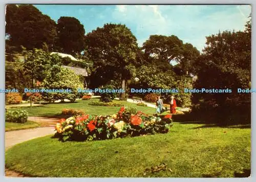 D333829 C.I. Guernsey. St. Peter Port. Candie Gardens. Jarrold. Norwich. Englan