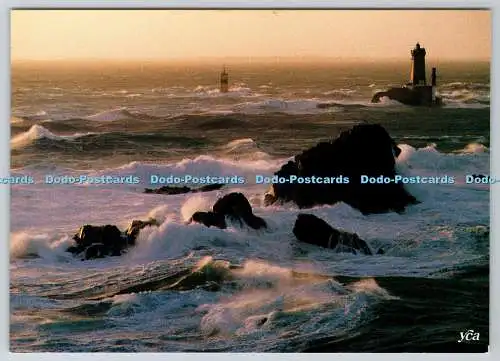 D333910 A l extremite de la Bretagne. Le Phare de la Vieille. YCA Quimper. Gilda