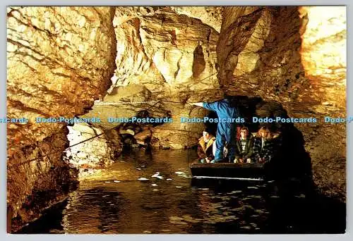 D333978 Neuseeland. Te Ana Au Caves. Lake Te Anau. Southland. Fotocenter. Farbe