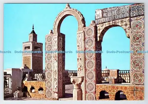 D338020 Tunis. Terrasse des Schlosses Orient. Kahia