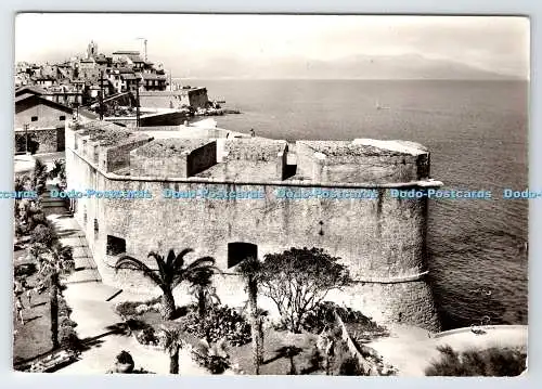 D336107 La Cote D Azur. Antibes. Le Bastion. Mrz. RP
