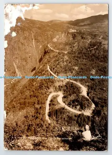 D338180 Norge. Mabodalen mot Fossli Turisthotell. Strang