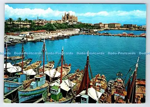 D338231 Mallorca. Balearen. Espana. Palma. La Catedral y La Lonja Desde el Muell