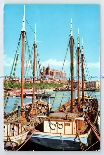 D338535 Mallorca. Balearen. Espana. Palma. La Catedral desde Muelle. Casa Planas