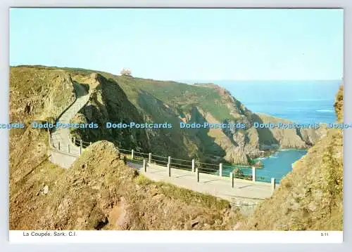 D336618 C.I. Sark. La Coupee. Guernsey Press. E. T. W. Dennis. Scarborough