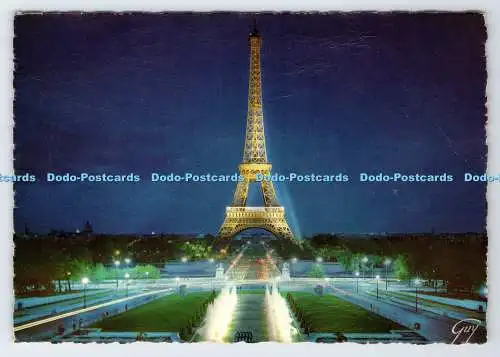 D338560 Paris. La Tour Eiffel. Vue de Nuit au Palais de Chaillot. Andre Leconte.