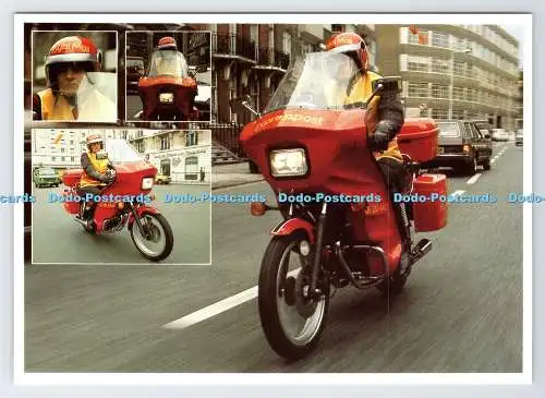 D338681 Expresspost Motorradfahrer in London. Eine Postbildkarte. Das Haus