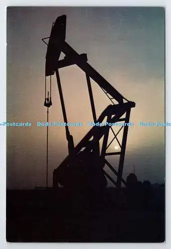 D33892 Eine der Ölpumpen im Ölfeld Wafra. Mit den Komplimenten Kuwaits O