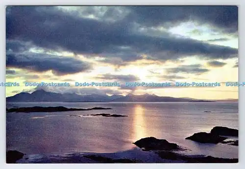 D339024 Sonnenuntergang über Skye von Kyle of Lochalsh. J. Arthur Dixon. Inverness. Scot