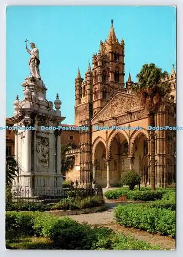 D337169 Palermo.Die Kathedrale mit der Statue der Heiligen Rosalia. Ar. Co. Multigra