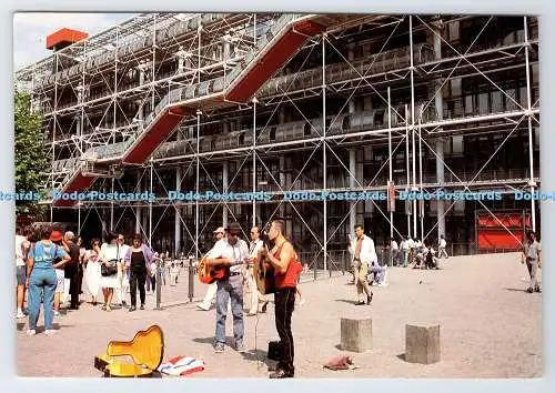 D339126 Paris. Centre Georges Pompidou. Bonechi. Ovet Souvenir