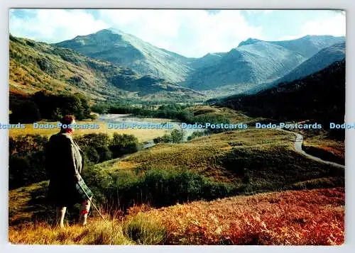 D337181 Glen Nevis. In der Nähe von Fort William. Inverness Shire. J. Arthur Dixon. Scotlan