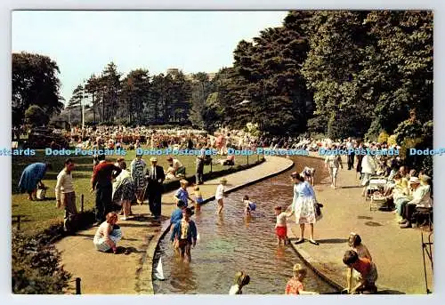 D337194 Bournemouth. Untere Gärten. Bandgehäuse und Bourne Stream. J. Arthur