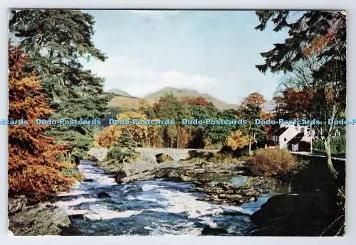 D339743 The River Dochart at Killin. Blick auf Ben Lawers. Burn and Cox. M