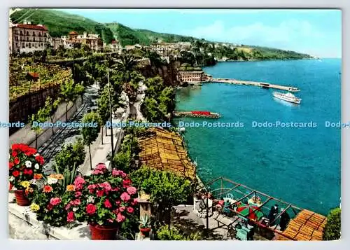 D337826 Sorrent. Gesamtansicht und Loreley Hotel. C.A.R