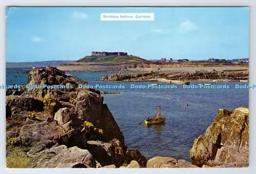 D337971 Guernsey. Hafen von Bordeaux. Die fotografische Grußkarte. D. V. Sarre.