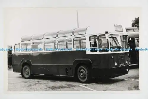 C028141 Bus. Osborne. Colchester. LUC205. London Transport. Altes Foto