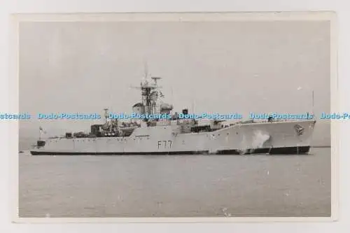 C028516 HMS Blackpool F77. Tom Molland. Cornwall Street. Plymouth. Altes Foto