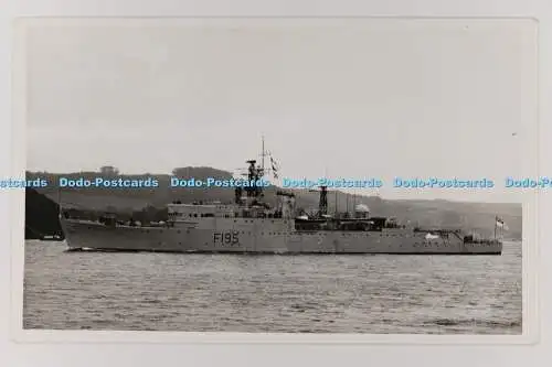 C028525 HMS Rehbock F195. Tom Molland. Roy Smith. Plymouth. Altes Foto