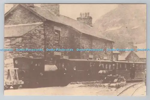 R780835 Lok Nr. 2. Mit gemischtem Zug bei Corris. Powys. Machynlleth. Bahnhofshof