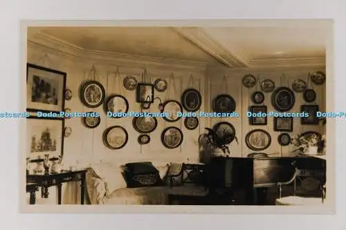 C029023 Raum mit Plattenschienen. Vermutlich Russland Troiza L.T.K
