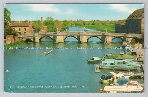 R781072 Huntingdon. Die Brücke und der Fluss Great Ouse. J. Salmon. Sevenoaks