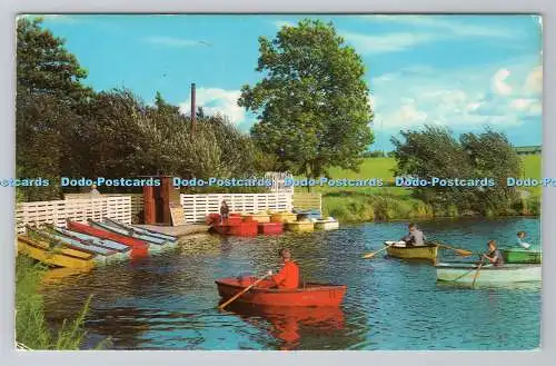 R781089 Filey. Der Bootssee. Primrose Valley